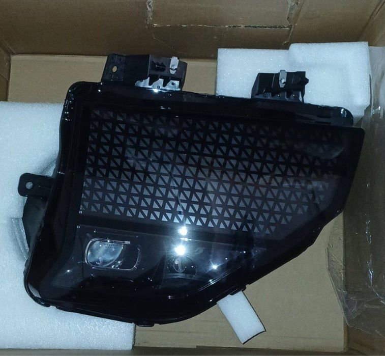 Deepal S07 oldi fara Sl03 oldi fara