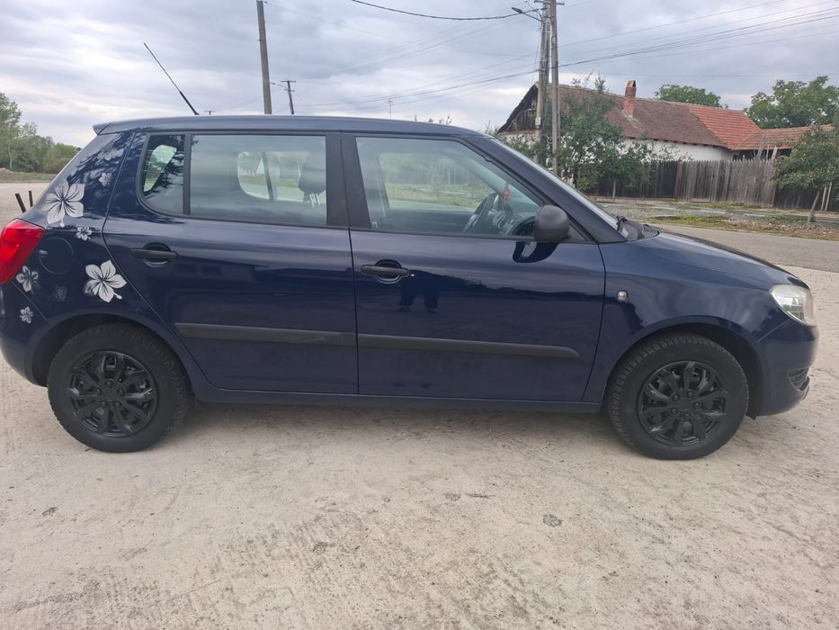Vînd scoda fabia