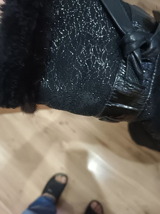 Продам  женскую дублёнку