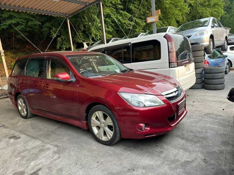 Капот на Subaru Exiga 2008 год