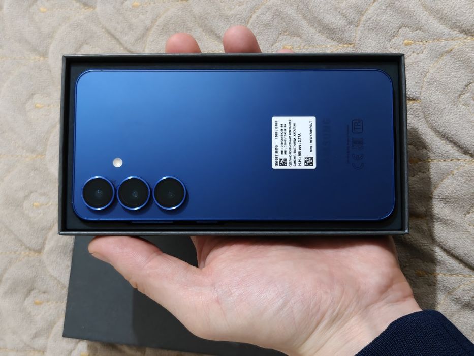 Samsung S25 128 gb Ram 12 5G EAC