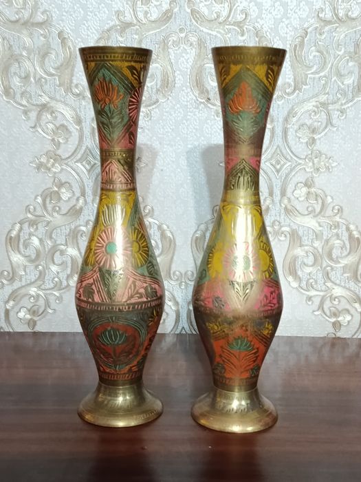 Индийские вазы из латуни