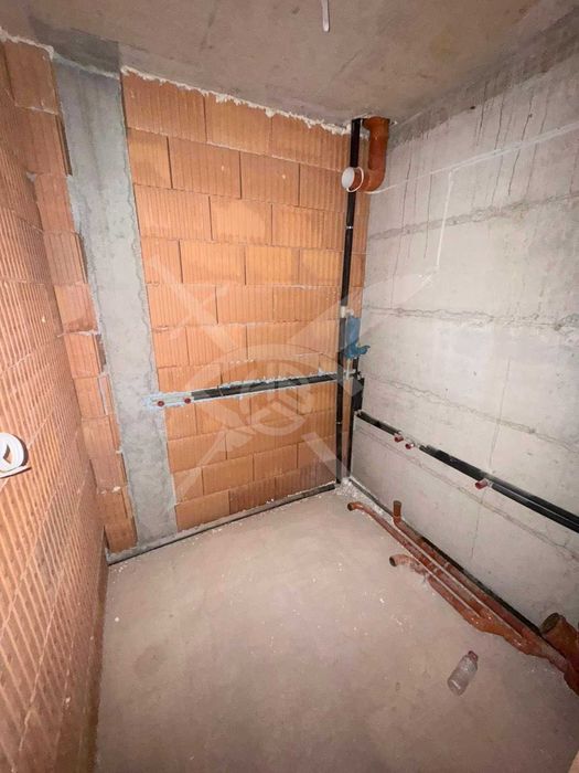 Продава се Тристаен апартамент в Пловдив, Коматевски възел - 98 кв.м за 1302 €/кв.м - Снимка #4