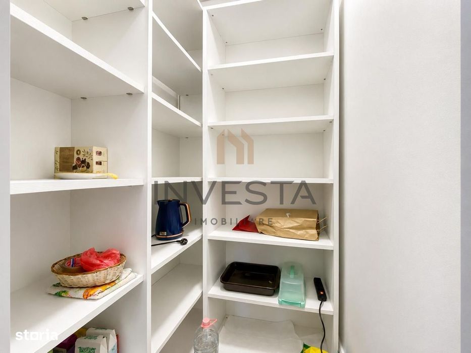 Apartament 4 camere de inchiriat + garaj, zona Centrala