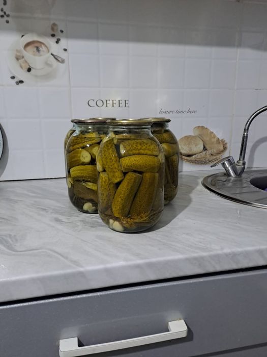 Огурцы солёные
