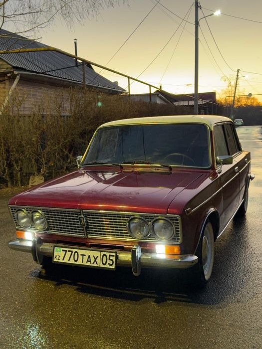 Продам ваз 2103