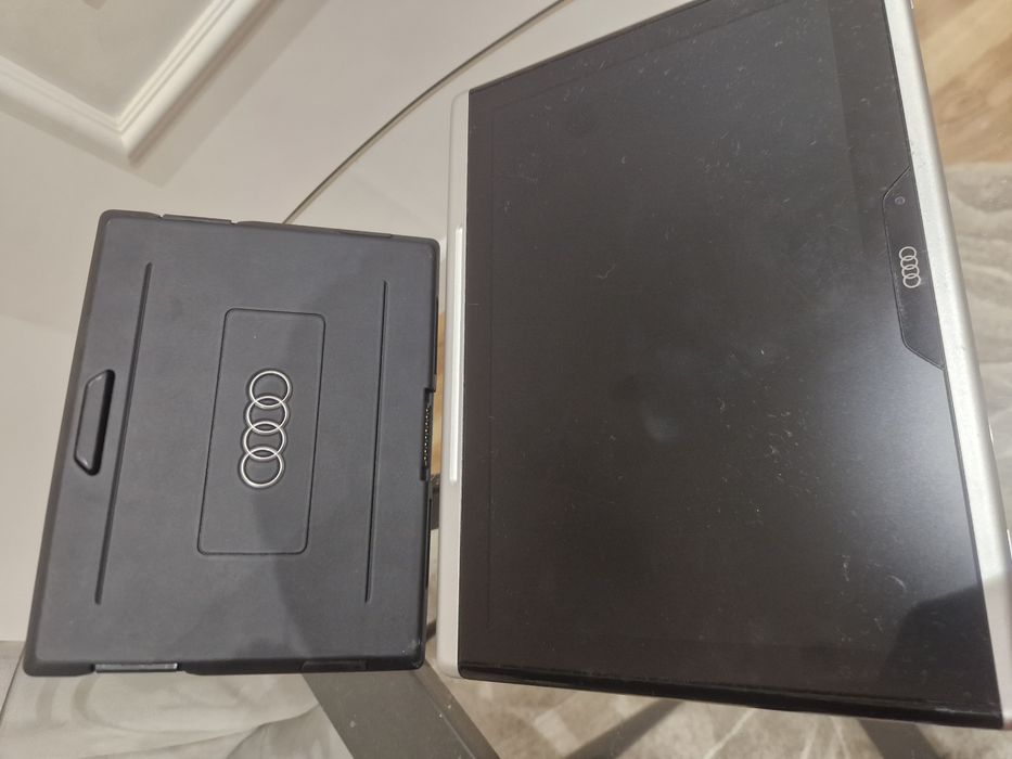 Tableta audi q7 și suport