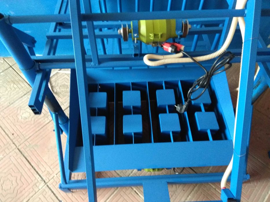 Станок для производства пескоблока, шлакоблока, сплитерных блоков