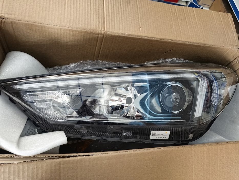 Фара оригинал hundai tucson 18-