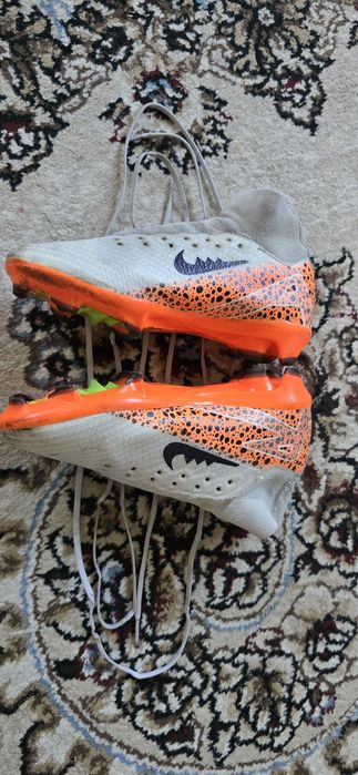 Butsi sotiladi razmer 37 yirtilmagan