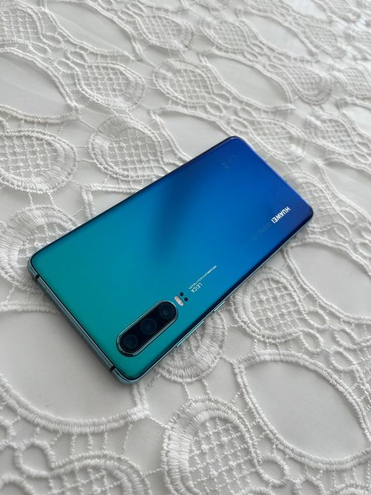 HUAWEI  P30 în stare foarte bună