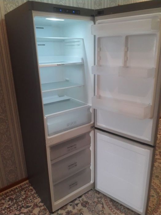 Продам холодильник Самсунг