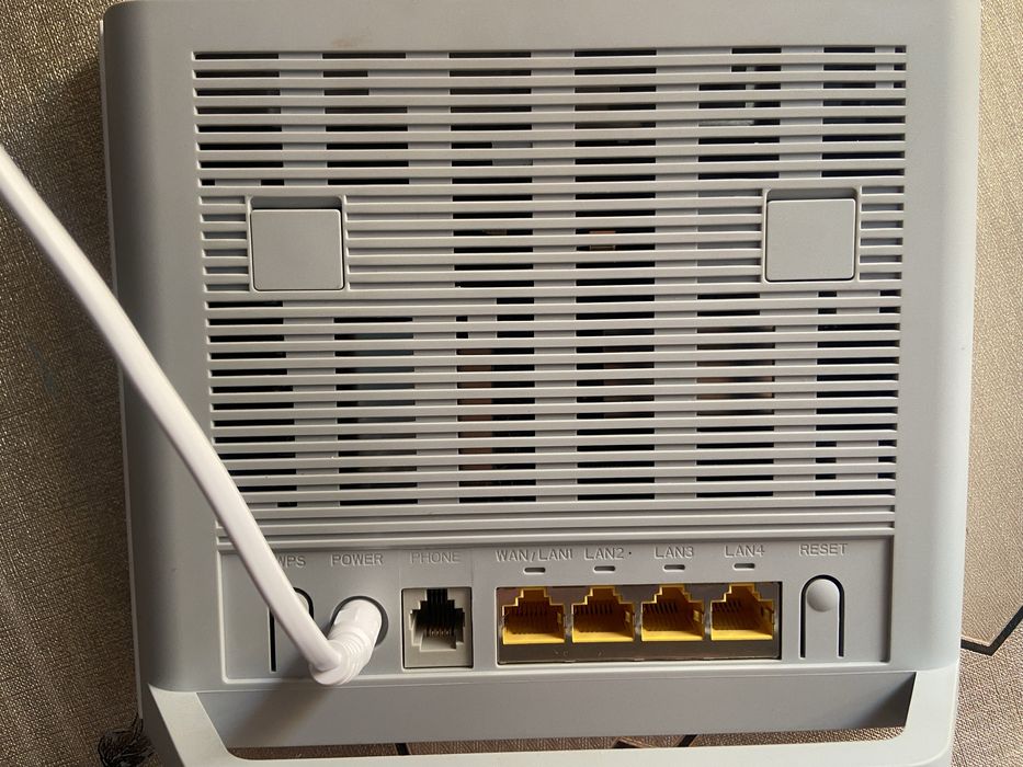 router ZTE cu cartela sim