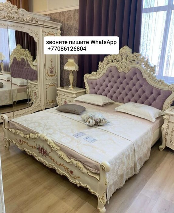 Продам спальный гарнитур.
