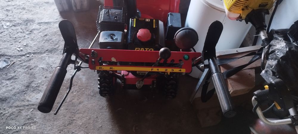 Снегоуборочная машина