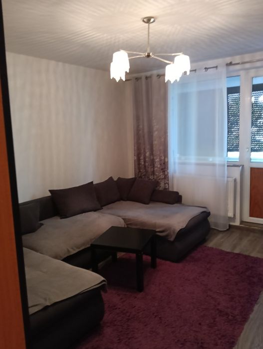 Apartment 3 camere 2 balcoane, proximitate Piata MV