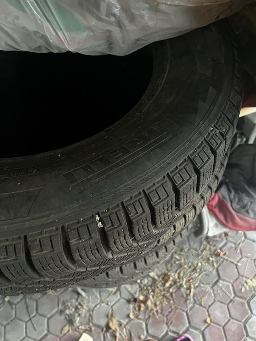 Зимние шины Pirelli 225/65/17