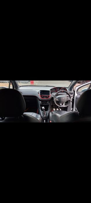 Peugeot 208 GTI 2015