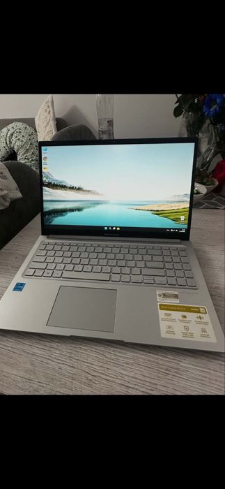 Laptop Asus Vivobook