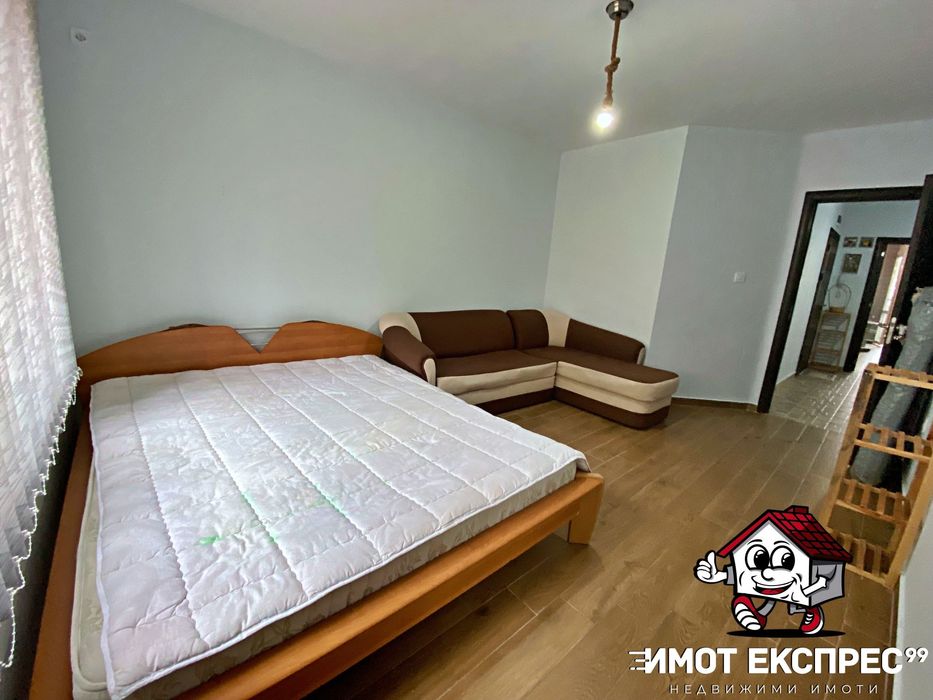 Дава се под наем Тристаен апартамент в Асеновград - 100 кв.м за 398.82 € - Снимка #12