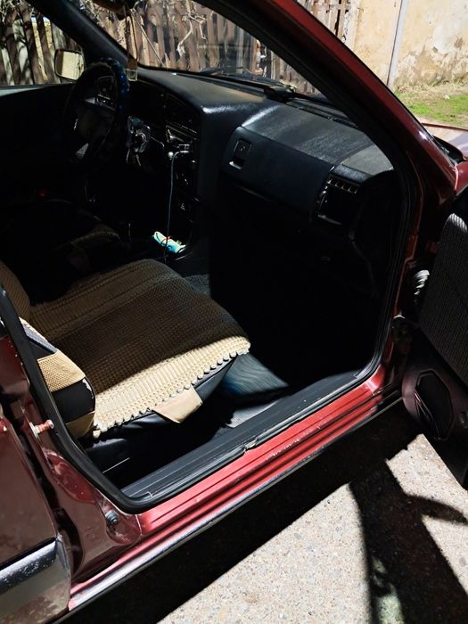 Пассат б 3 в отличном состоянии.