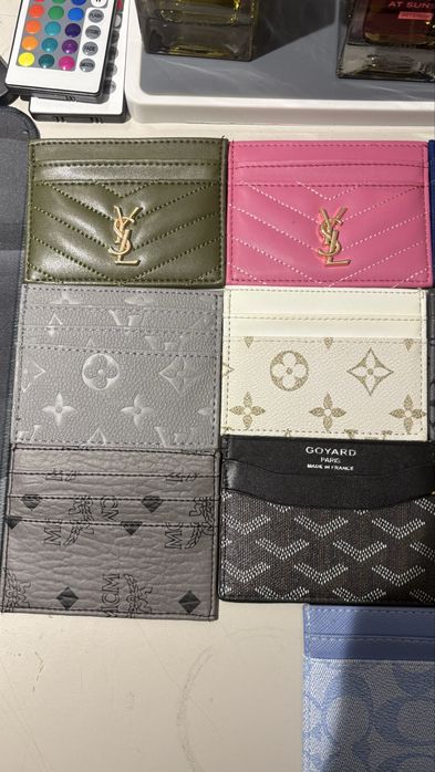 Portofele cardholder