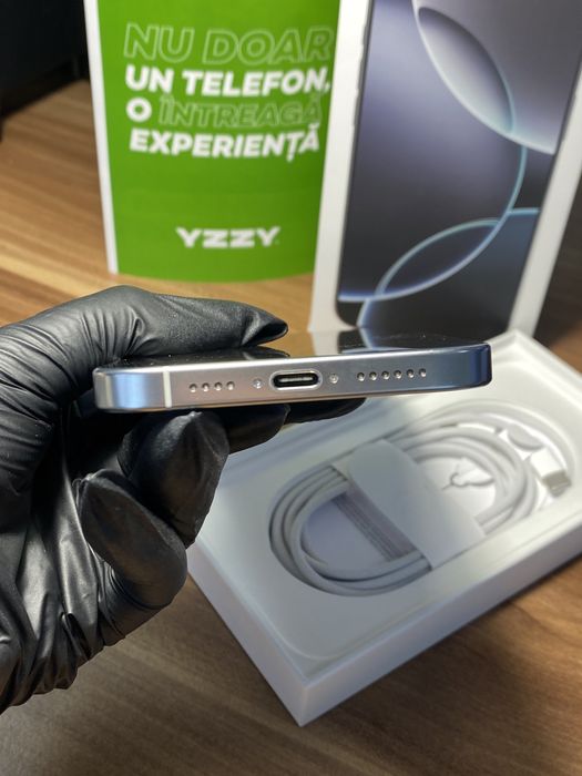 iPhone 16 Pro Max • 256 GB • White Titanium