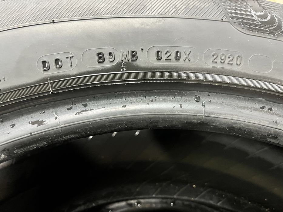 Шина на 18 234/65