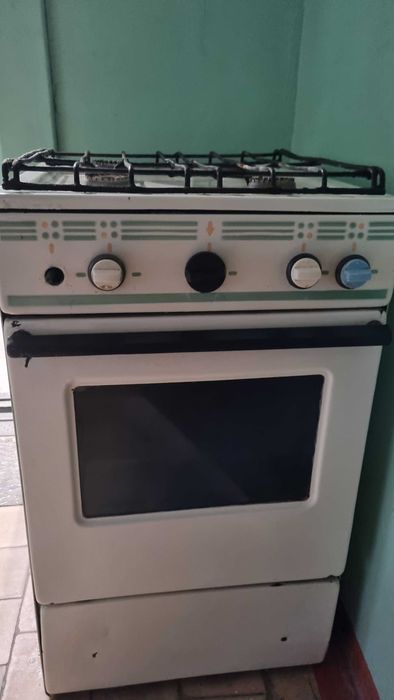 Газовая плита б/у бесплатно отдаем