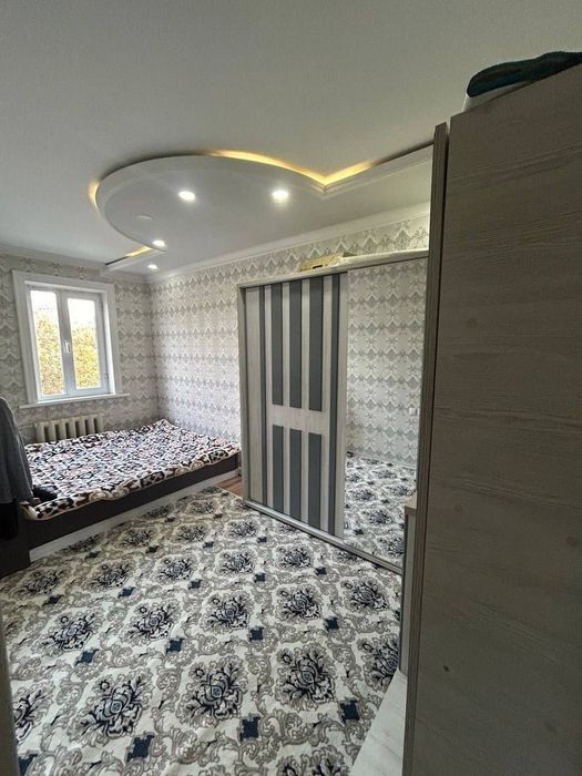 Kvartira sotiladi srochna 3 xonali