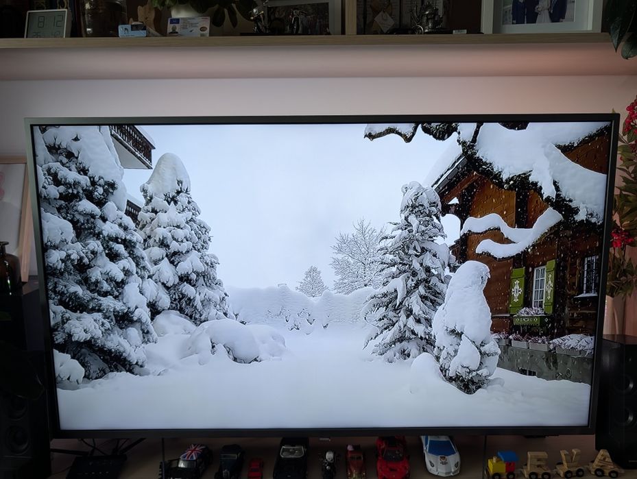 Philips 55PUS7303/12 – 55” 4K UHD Android TV + Ambilight