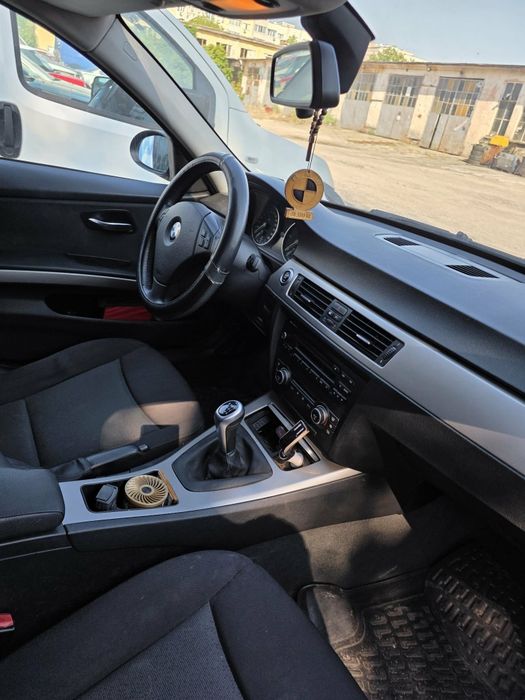 BMW. 320d. 2009 g