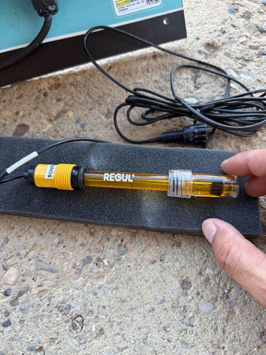 Regul електронна,френска дозаторна система за хлор и ph