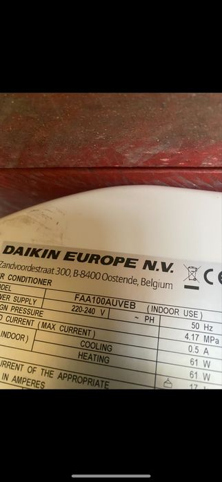 Климатик Daikin RZQG100L9V18