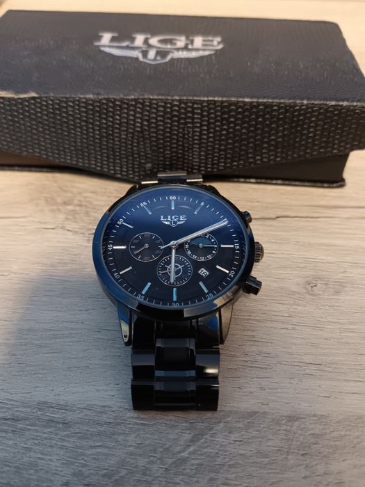 Кварцов часовник LIGE