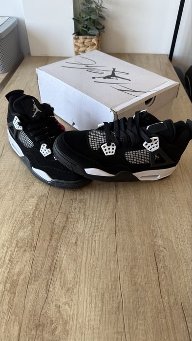 Jordan 4 White Thunder 43