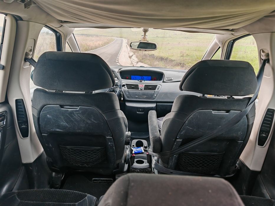 Vând Citroen C4 Picasso 7.000 de lei negociabil