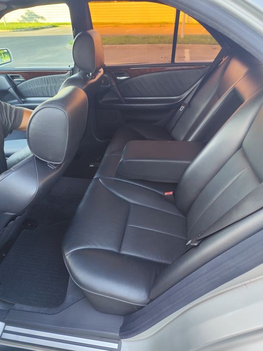 Vând Mercedes w 210 E 200