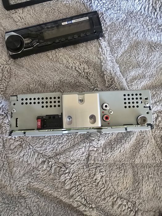 Pioneer mvh-181ub