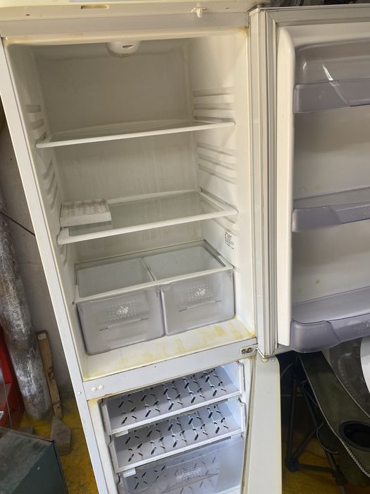 Продам холодильник