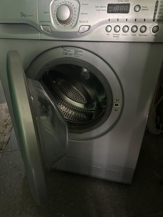 Продам стиральную машинку