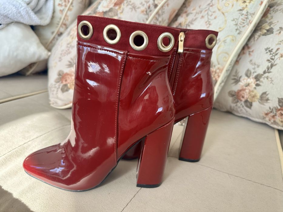 Елегантни Чисто нови дамски боти, цвят бордо #39