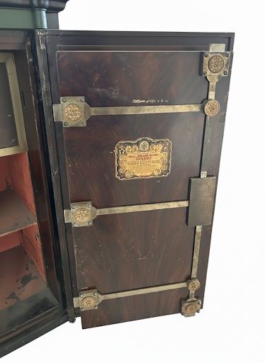 Антична огнеопорна каса Вертхайм