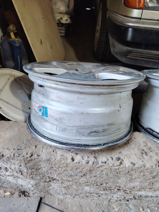 Продам диски  на мерс