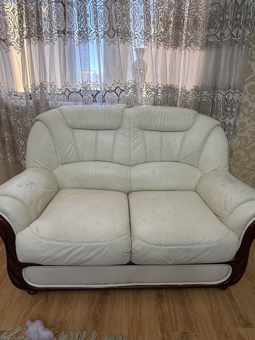 Продам диван с креслом