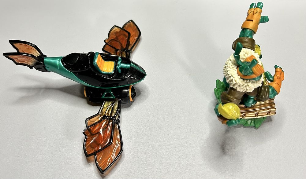 Figurine Skylanders Superchargers rare, Thrillpede & Buzz Wing Vehicle autentice
