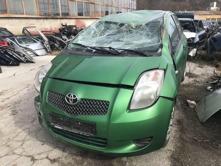 Toyota Yaris 1.0i 2008г на части