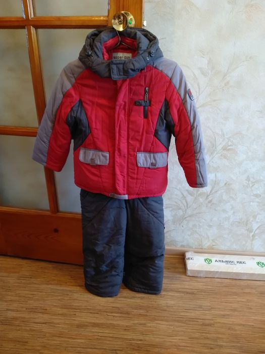 Пуховики и лыжные штаны