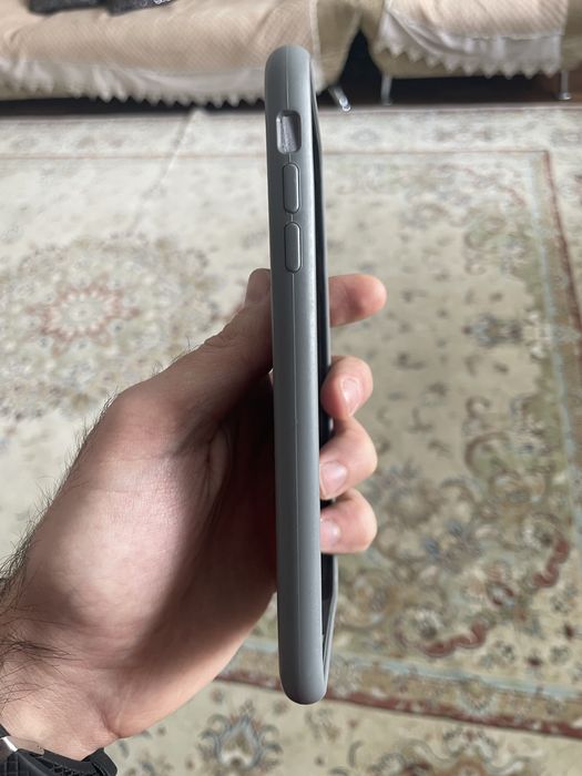 продам чехол новый xs max  цену 1500