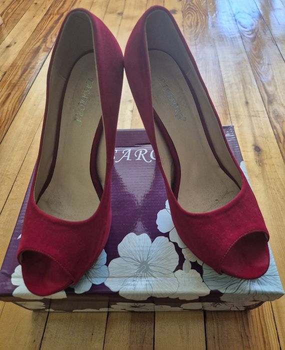 Червени официални дамски обувки с висок ток